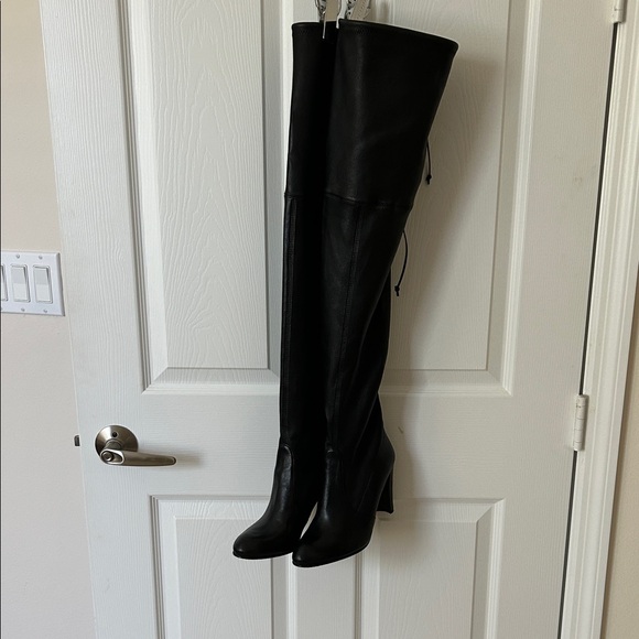 Shoes - Stuart Weitzman Black Leather Over-the-Knee Women's Boots Like New